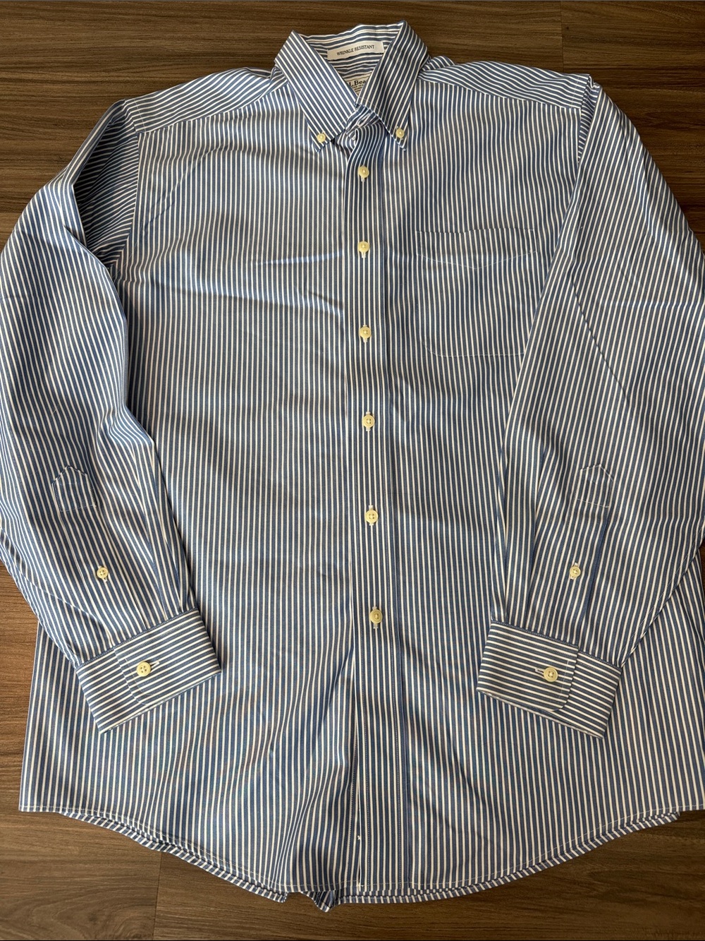 L.L. Bean Men’s medium Blue & White Pinstripe Button-Down Shirt 100% cotton